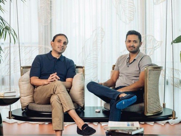 Manifestation Decoded: A free master course which will introduce you to laws of attraction