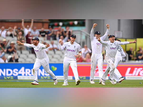 Team England (Photo: England Cricket/ Twitter)