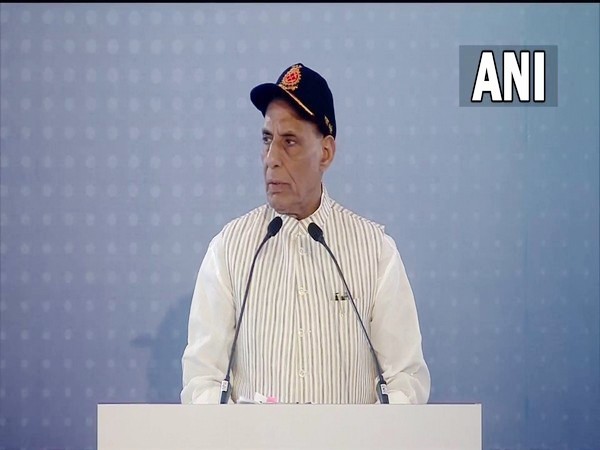 Defence Minister Rajnath Singh in Kochi. (ANI/photo)