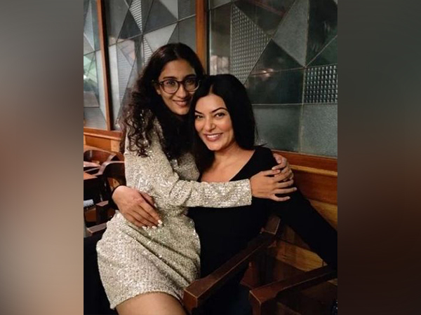 Sushmita Sen with daughter Renee 
