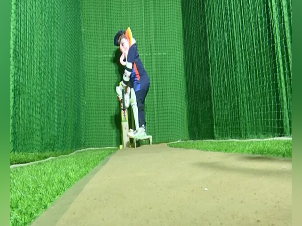 Box Cricket Ganesh theme pandal in Hyderabad (Photo/ANI)