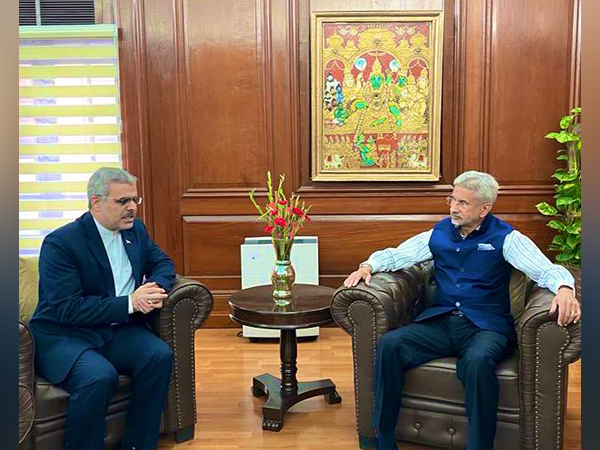 EAM Jaishankar meets Iranian envoy to India on completion of his tenure (Photo: Twitter/@DrSJaishankar)
