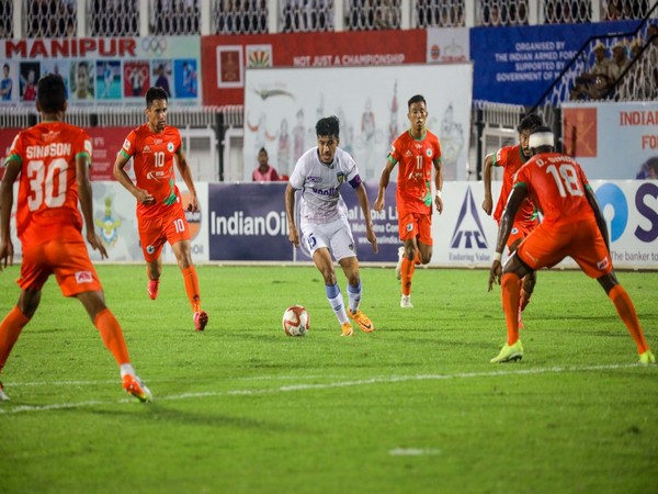 Chennaiyin FC Team in action (Photo: Chennaiyin FC/ Twitter)