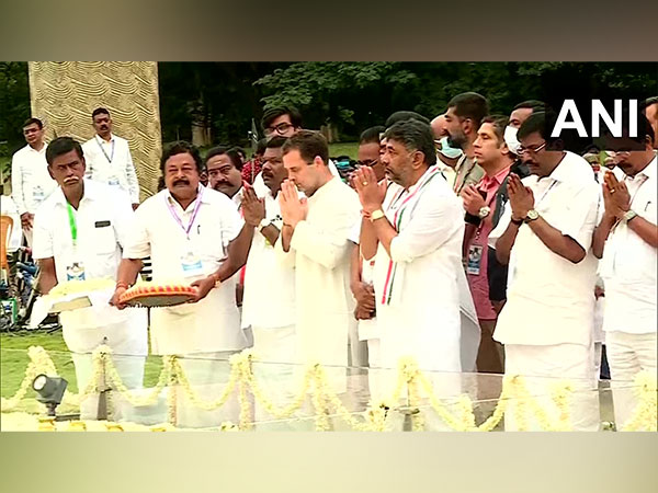 Congress leader Rahul Gandhi at Rajiv Gandhi Memorial in Sriperumbudur (Photo/ANI)