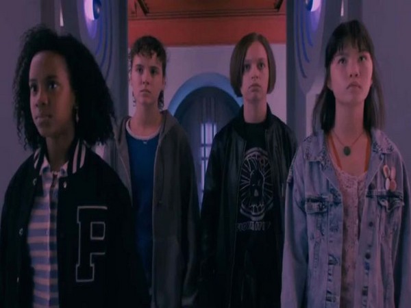 Still from Paper Girls