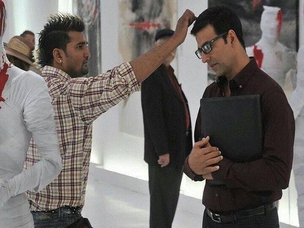 Akshay Kumar with Milan Jadhav (Image source: Instagram)