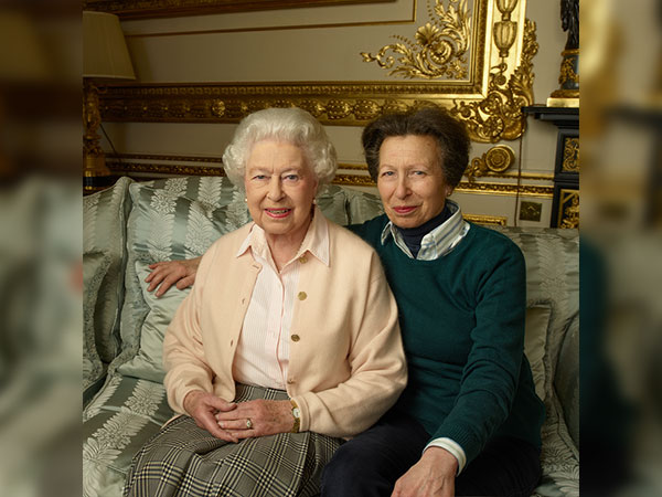 The Royal Princess Anne with mother, Queen Elizabeth II (Photo: Twitter/The Royal Family)