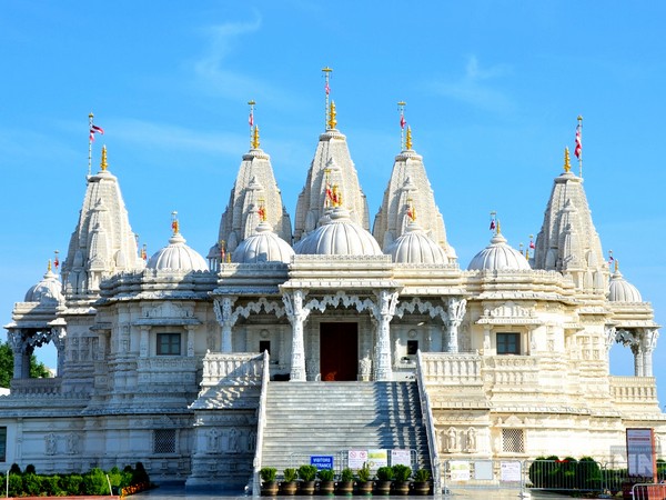 BAPS Swaminarayan Mandir in Canada (Photo: Twitter)