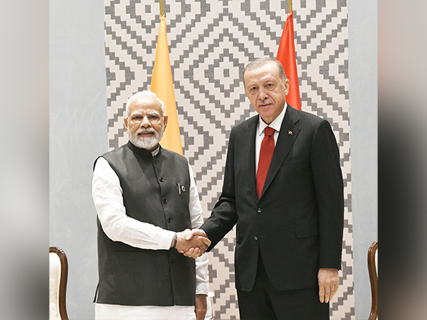 PM Narendra Modi with Turkish President Recep Tayyip Erdogan. 