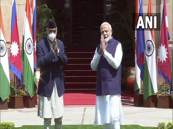 Prime Minister Narendra Modi with Nepal PM Sher Bahadur Deuba at Hyderabad House in Delhi