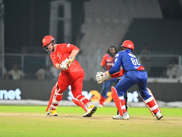 Kevin O'Brien of Gujarat Giants in action against India Capitals at Eden Gardens in LLC-2