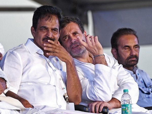 Congress leaders Rahul Gandhi and KC Venugopal (Photo:ANI)