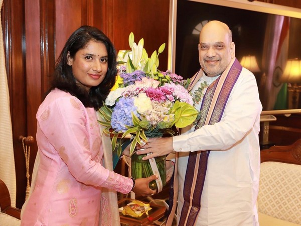 Mithali Raj meets Home Minister Amit Shah (Image: Amit Shah Twitter)