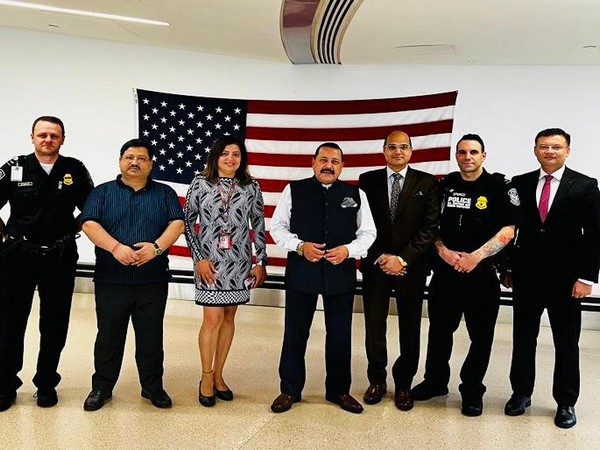 Minister Jitendra Singh arrives in New York for 5-day summit (Image Credit: twitter/@DrJitendraSingh)