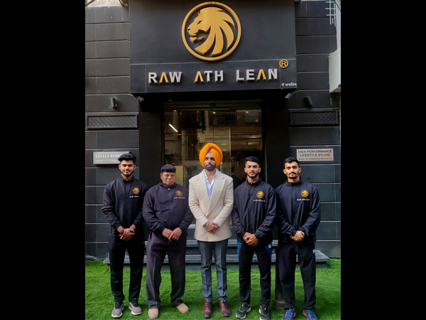 Capt. Kawaldeep Singh Chandhok, head of RAW ATH LEAN along with his team 