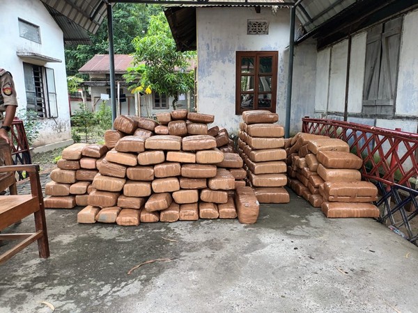 Assam Police seized ganja (Photo/ANI)