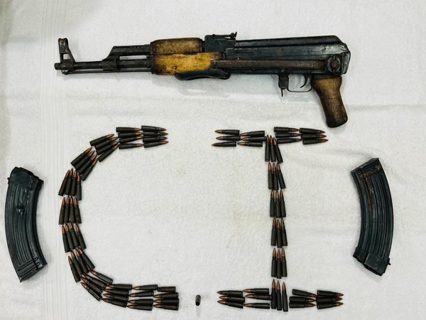 Visual of arms and ammunition recovered by Punjab police (Picture Courtsey: DGP Punjab Police Twitter Handle)