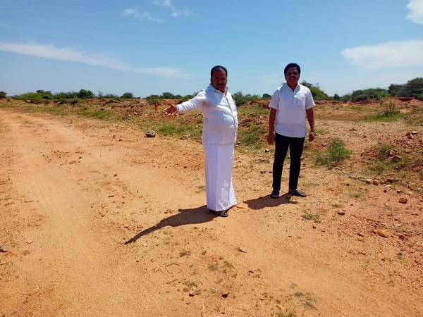 Madurai MP S. Venkatesan and Virudhunagar MP Manickam Tagore (Image:Twitter/Manickam Tagore .B)