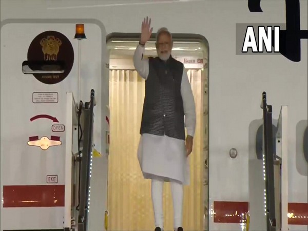 PM Modi emplanes for Tokyo (Image/ANI)