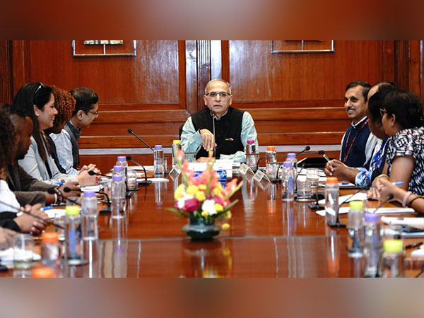 FS Kwatra interacts with media from Seychelles, Sri Lanka upon their familiarisation visit to India 