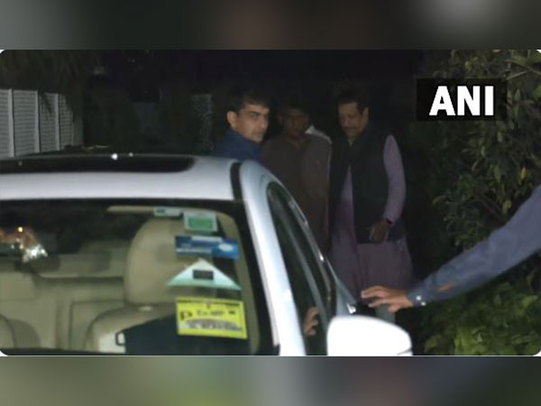 Visuals outside Congress leader Anand Sharma's residence (Photo/ANI)