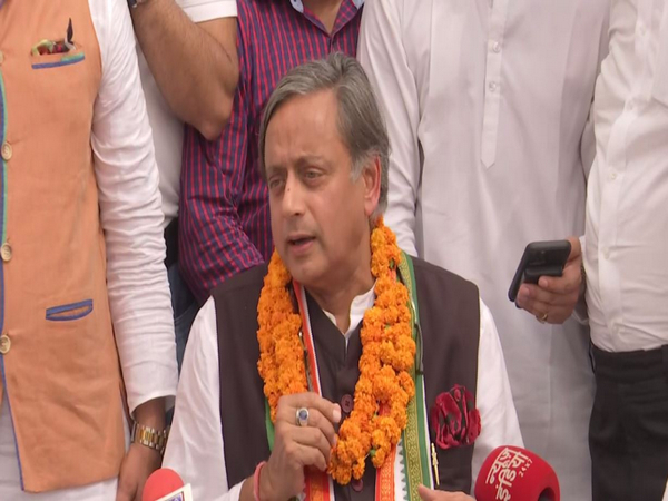 Congress leader Shashi Tharoor (Photo:ANI)