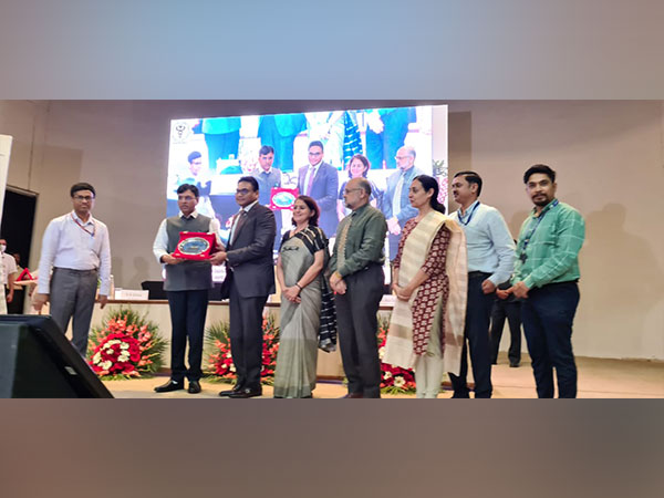 Uttarakhand being honoured on National Voluntary Blood Donation Day (Photo/ANI)