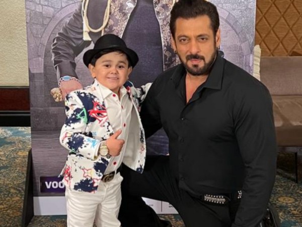 Abdu Rozik with Salman Khan