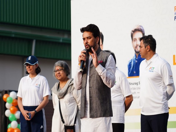 Sports Minister Anurag Thakur launching Fit India Freedom Run 3.0 (Image: SAI media)