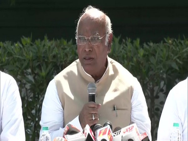 Congress MP Mallikarjun Kharge (Photo/ANI)
