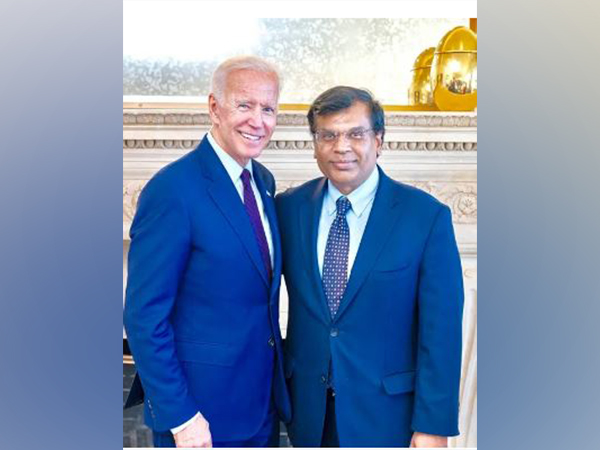 Indian American gets Lifetime Achievement award in US