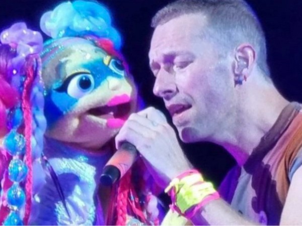 Chris Martin (Image Source: Twitter)