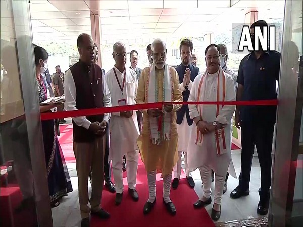 PM Modi inaugurating AIIMS Bilaspur in Himachal Pradesh (Photo/ANI)