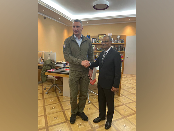 Indian envoy exchanges views on Ukraine situation with Kyiv Mayor (Photo Credit: Indian embassy Twitter)