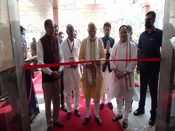 Prime Minister Narendra Modi, Chief Minister Jai Ram Thakur, BJP President JP Nadda inaugrates AIIMS (Image/ANI)
