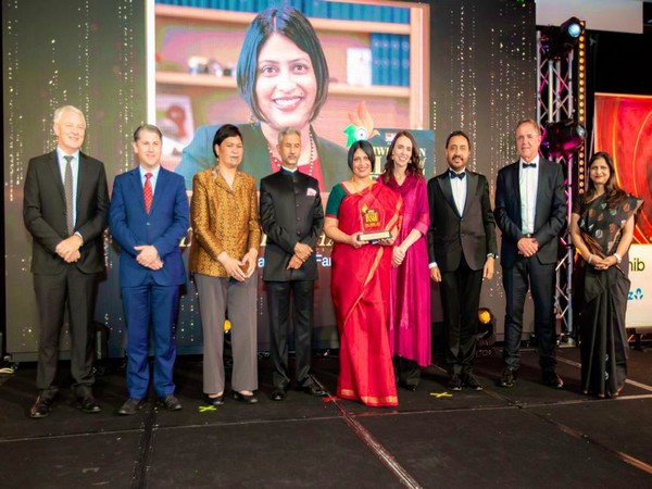 New Zealand: Jaishankar participates in Kiwi Indian Hall of Fame awards; launch of Modi@20 book (Photo Credit: Twitter)
