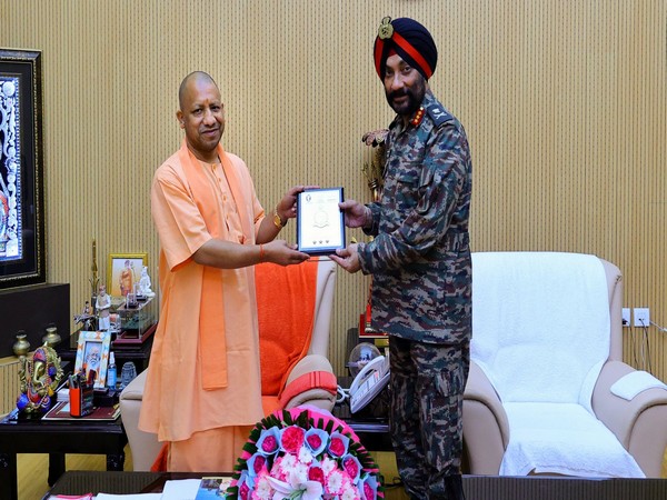 UP CM Yogi Adityanath,  Lt Gen Harpal Singh (Image/ANI)