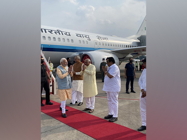 PM Narendra Modi reaches Ahmedabad (Photo: PMO)