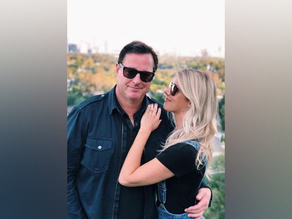 Kelly Rizzo and her late husband Bob Saget (Image source: Instagram)