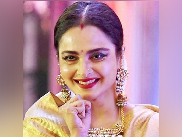Rekha (Image source: Twitter)