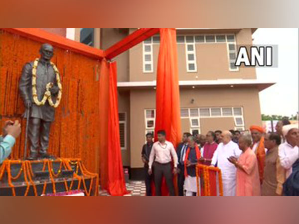Union Home Minister Amit Shah unveiled the statue of Jayaprakash Narayan at his ancestral village Sitab Diara  (Photo/ANI)