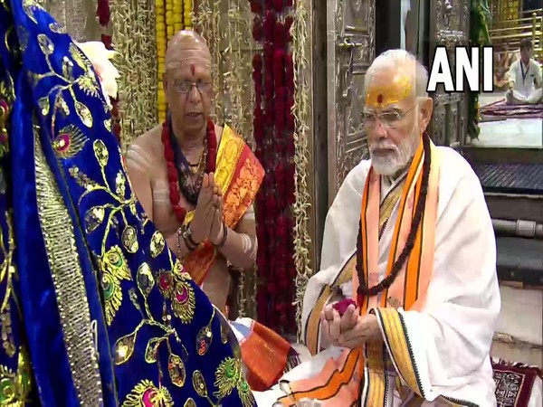 Prime Minister Narendra Modi at Mahakal Temple (ANI Photo)