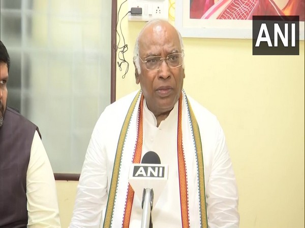 Congress veteran Mallikarjun Kharge (Photo/ANI)