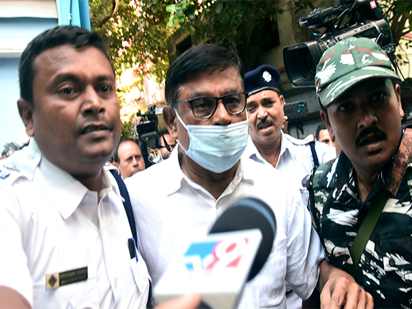 TMC MLA Manik Bhattacharya (centre) (Photo/ANI)