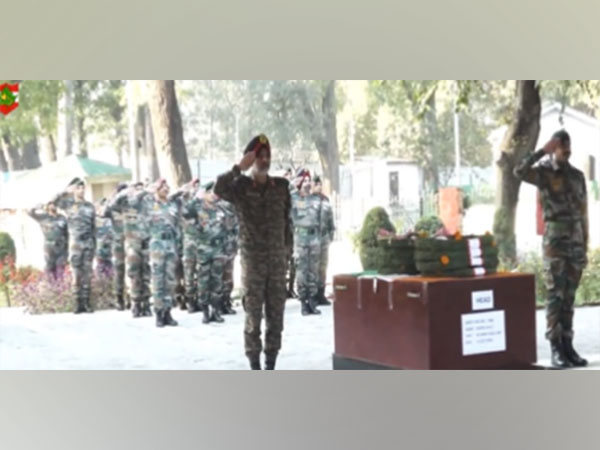 A glimpse from wreath laying ceremony (Photo/Source: Chinar Corps)