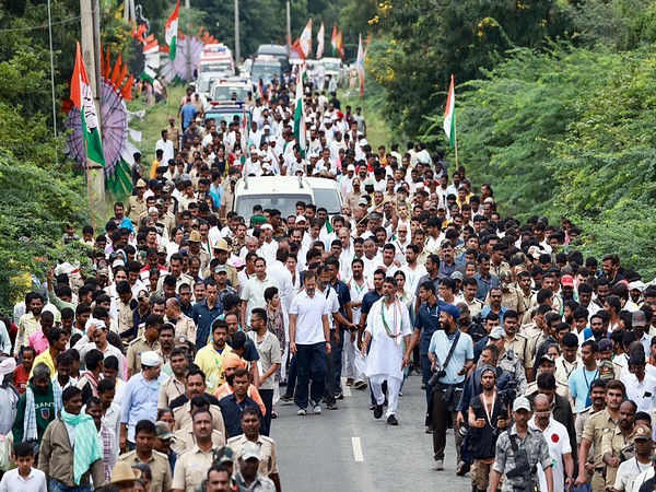 Rahul Gandhi interacts with padayatris during the party's Bharat Jodo Yatra, in Chitradurga on Friday. 