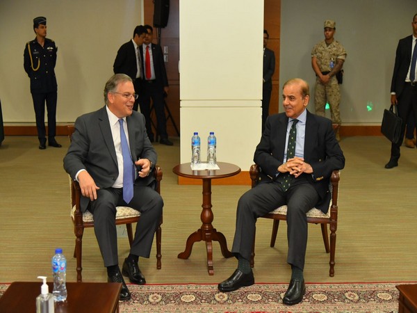 US envoy to Pakistan Donald Blome with Pakistan Prime Minister Shehbaz Sharif (Photo Credit: Twitter)