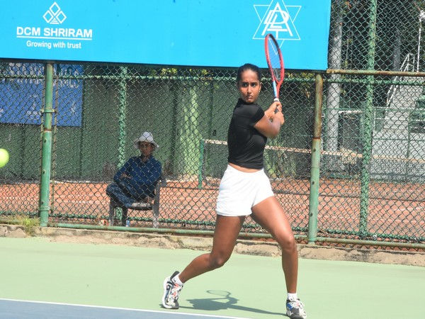 Vaishnavi Adkar in action during Fenesta Open National Tennis Championship (Image: Fenesta Open)