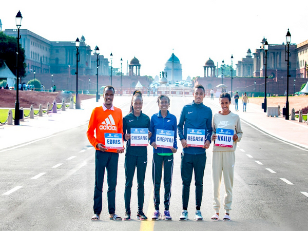 Muktar Edris (left most) with other international elite athletes to compete in DHM (Image: DHM)