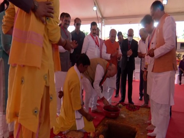 Amit Shah laying foundation stone of the expansion of Rajamata Vijayaraje Scindia airport terminal in Gwalior 